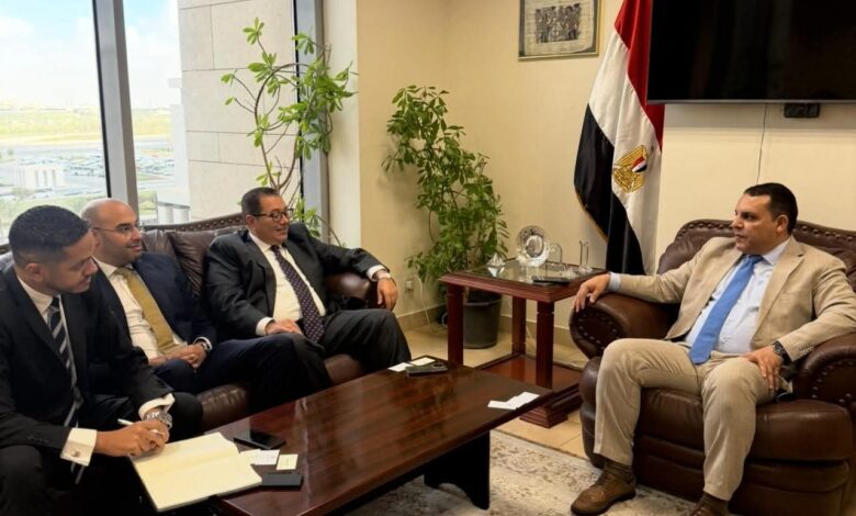 التمثيل التجاري المصري مع بنك الإمارات دبي الوطني يدعم الشركات المصرية ويتوسع في الأسواق الدولية