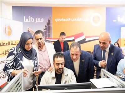 غرف العمليات المركزية للأحزاب ترصد وتحسم كل لحظة في انتخابات مجلس النواب