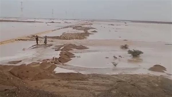 سيول مفاجئة تجتاح جنوب مرسى علم