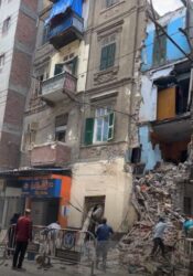 الإسكندرية إنقاذ مسنة وطفلتين بعد انهيار عقار قديم وإصابة 3 أشخاص