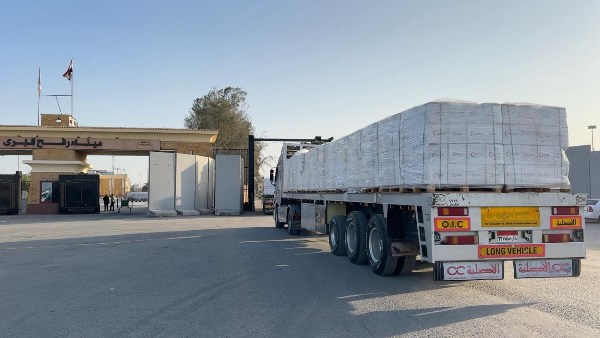 مصر تواصل دعمها لغزة: 10.5 طن مساعدات و91 ألف قطعة ملابس شتوية عبر الهلال الأحمر