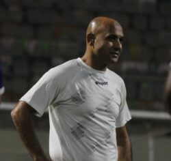 جماهير طنطا تستقبل المدير الفني الجديد بالهتافات والترحيب