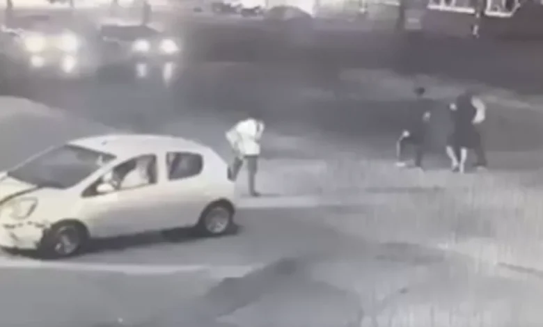 المقطم حاد-ث سيارة طائشة تدهست 3 طلاب جامعيين