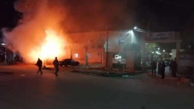 السيطرة على حريق هائل بكشك تجاري بالفيوم دون وقوع إصابات