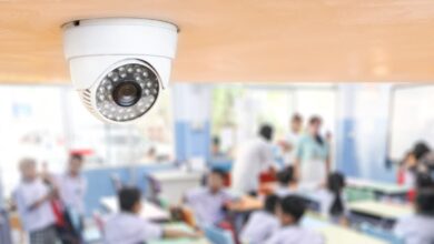 سيدز الدولية للغات مُفاجأَة مدوية الفحص الأولي لكاميرات المراقبة