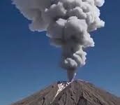 ثوران بركان "هايلي جوبي" بإثيوبيا لأول مرة منذ 12 ألف عام