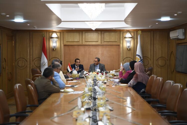 "قنا تتحول للأخضر": مبادرة جديدة لدفع الاقتصاد المستدام والطاقة النظيفة