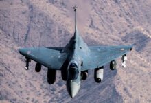 معرض دبي للطيران مقتل طيّار هندي بتحطّم مقاتلة “تيجاس” خلال عرض جوي