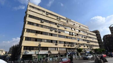 محافظ القاهرة يدرس نقل تجربة تطوير سوق العتبة إلى مناطق أخرى والبدء بتحويل "جراج الأوبرا" إلى فندق.