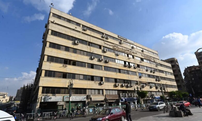 محافظ القاهرة يدرس نقل تجربة تطوير سوق العتبة إلى مناطق أخرى والبدء بتحويل "جراج الأوبرا" إلى فندق.