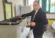 رئيس جامعة الإسكندرية يُدلي بصوته في انتخابات مجلس النواب 2025