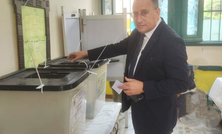 رئيس جامعة الإسكندرية يُدلي بصوته في انتخابات مجلس النواب 2025