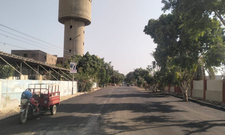 الانتهاء من رصف طريق جرجا العسيرات المنشاة بطول 6 كيلو متر