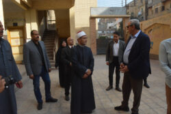 محافظ الغربية يتفقد 20 لجنة انتخابية بمدارس ومعاهد حي أول وثان ومركز ومدينة طنطا استعدادًا لانتخابات مجلس النواب