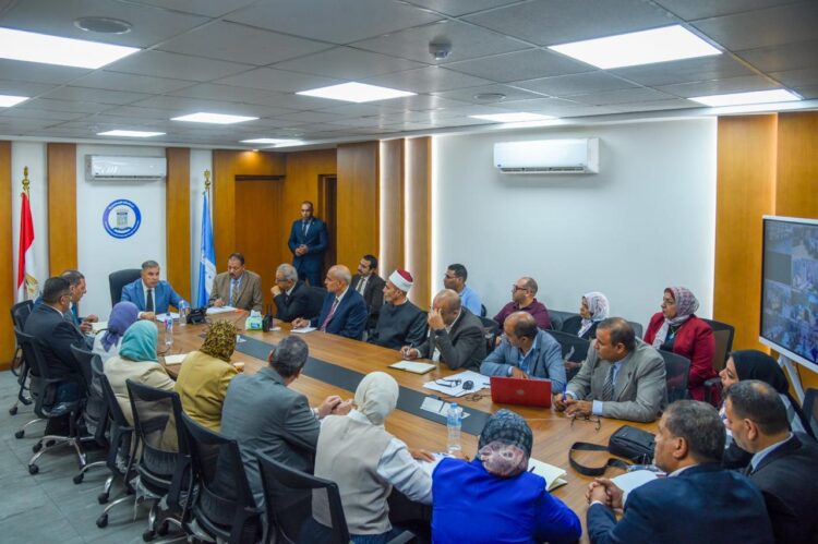 محافظ الإسكندرية يتابع من غرفة العمليات الرئيسية سير انتخابات مجلس النواب 