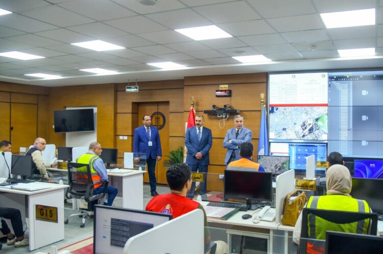 محافظ الإسكندرية يتابع من غرفة العمليات الرئيسية سير انتخابات مجلس النواب 