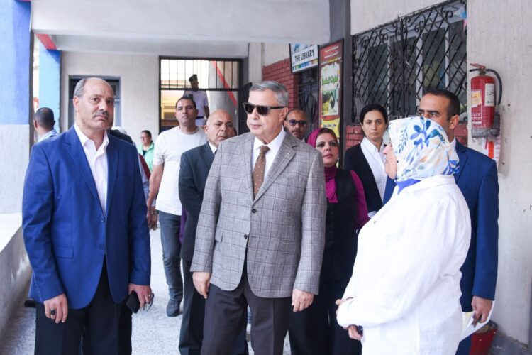 محافظ الإسكندرية يتفقد مقار اللجان الانتخابية استعدادًا لانتخابات مجلس النواب 2025