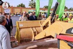 محافظ سوهاج وقائد قوات الدفاع الشعبي والعسكري يتفقدان اصطفاف المعدات