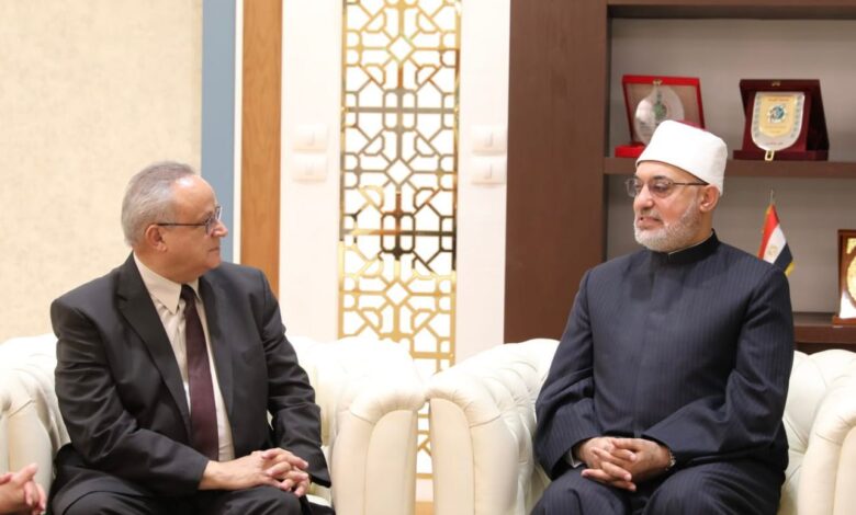 مفتي الجمهورية يستقبل مدير مكتبة الإسكندرية لبحث تعزيز التعاون المشترك