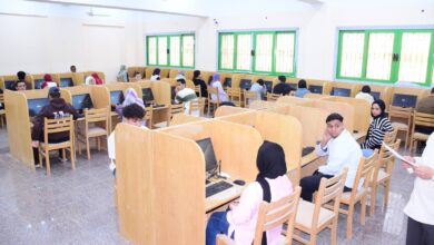 ٨٢٥ طالبًا بالفرقه الاولي بكلية الطب يؤدون اختبارات أعمال السنه" الميد تيرم" للفصل الدراسى الاول بمركز الاختبارات الإلكترونية الجديد بجامعة سوهاج