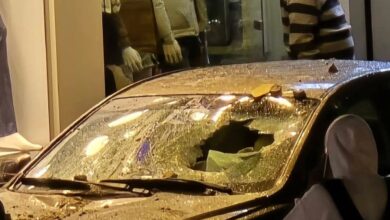 انهيار شرفة عقار بالإسكندرية يحطم زجاج سيارة دون إصابات