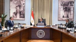 رئيس الوزراء يتابع جهود جذب استثمارات جديدة للمنطقة الاقتصادية للمثلث الذهبي