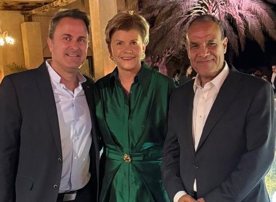 وزير الخارجية يؤكد أهمية دعم الشراكة الاستراتيجية والشاملة مع الاتحاد الأوروبي