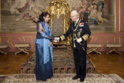 ملك السويد يُشيد بالدور المصري في تعزيز الأمن والسلم الدوليين