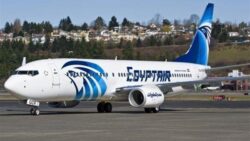 مصر للطيران تنفي هبوط طائرة الشركه إضطراريًا على الطريق الدائري.