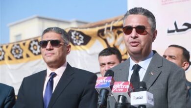 وزير التموين ومحافظ الجيزة يفتتحان سوق اليوم الواحد بفيصل