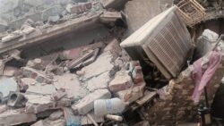 انهيار عقار ببولاق الدكرور يصيب 3 أشخاص ويدمر سيارتين