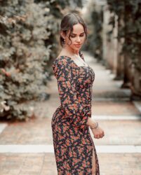 نور عمرو دياب وخطوات فنية مفاجئة بالقاهرة