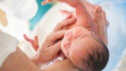 انخفاض النمو السكاني نائب وزير الصحة واجهنا الإنجاب غير المخطط له بوسائل آمنة