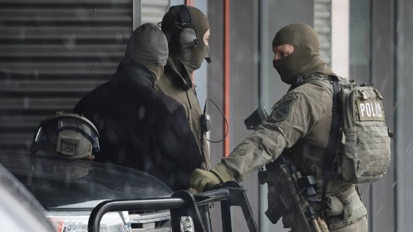 توقيف مصري و3 مغاربة في ألمانيا بعد إحباط مخطط لاستهداف سوق عيد الميلاد