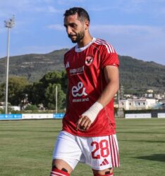 الأهلي ومنتخب مصر يعلنان إصابة كريم فؤاد ومدة غيابه المحتملة