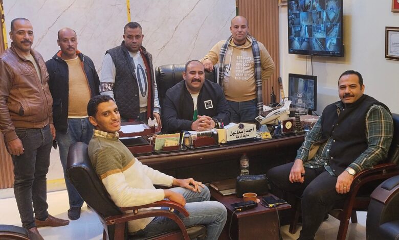 مباحث قسم طهطا تعيد الطفل المخطوف «آسر» إلى أسرته بعد جهود أمنية مكثفة