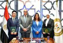 وزيرة التنمية والبيئة والقليوبية يشهدان مراسم توقيع مذكرة التفاهم وشركة الهندسة والآلات الصينية (CMEC)