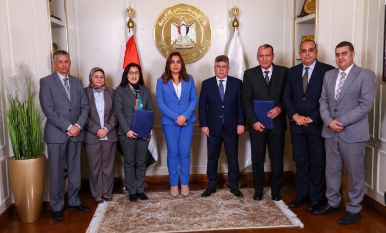 وزيرة التنمية تشهد مراسم التوقيع على خطة مشروع تعزيز القدرة على الصمود في مواجهة مخاطر المناخ.