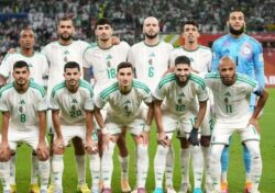 الجزائر تهزم العراق وتتصدّر مجموعتها في كأس العرب 2025 ويصعدان للدور ربع النهائي