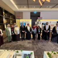 وزير الإسكان يبحث مع نظيره العماني سبل وآليات تعزيز التعاون المشترك.