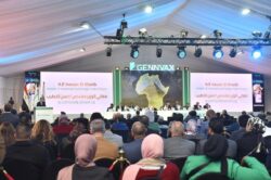 وزير الإستثمار يشارك في فعاليات وضع حجر الأساس لمصنع شركة جينفاكس إيجيبت للصناعات الدوائية بالسويس.