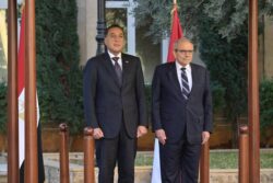 مراسم إستقبال رسمية لرئيس الوزراء لدى وصوله السراي الحكومي بالعاصمة بيروت