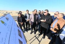 وزير الإسكان يتفقد مشروع طريق محور سفنكس بطول 16كم بمدينة سفنكس الجديدة.