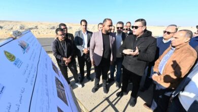 وزير الإسكان يتفقد مشروع طريق محور سفنكس بطول 16كم بمدينة سفنكس الجديدة.