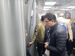 رئيس جامعة بنها يحيل طبيبين بالمستشفى الجامعي للتحقيق ويقرر مكافأة أطقم التمريض.