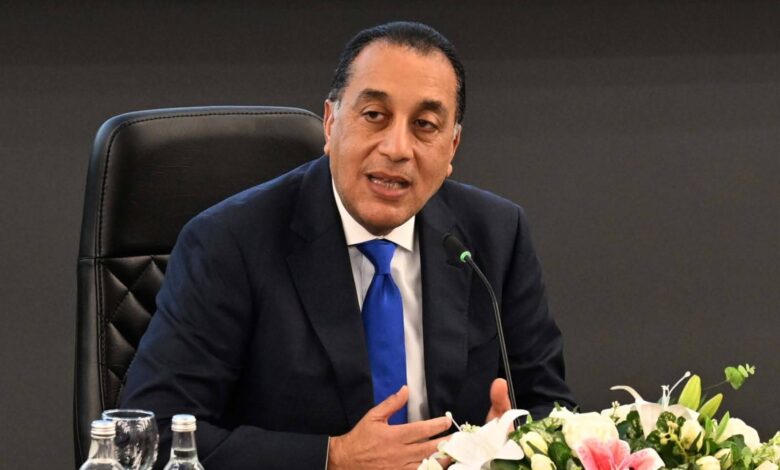 رئيس الوزراء يلتقي الملحقين العسكريين المرشحين للعمل بالخارج.