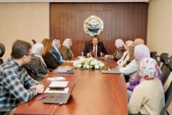 رئيس هيئة الإعتماد والرقابة الصحية يترأس إجتماع اللجنة العليا لاعتماد بنوك الدم.