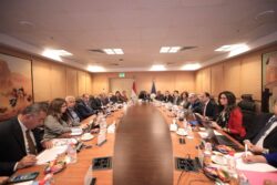 وزير السياحة والآثار يترأس اجتماع مجلس إدارة المجلس الأعلى للآثار. 