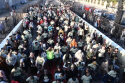 وزير الشباب والرياضة يطلق إشارة البدء للنسخة العاشرة من ماراثون زايد الخيري.