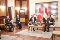  زيارة رسمية تهدف إلى تعزيز التعاون المشترك بين مصر وتركيا في القطاع الصحي. 